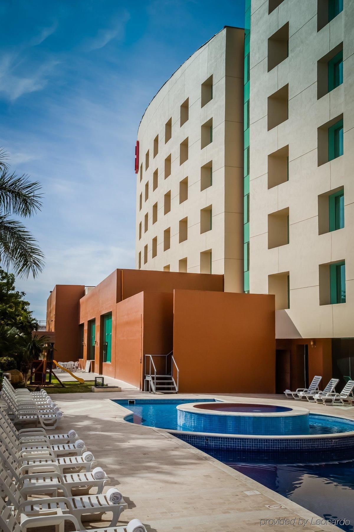 Fiesta Inn Culiacan Exterior photo