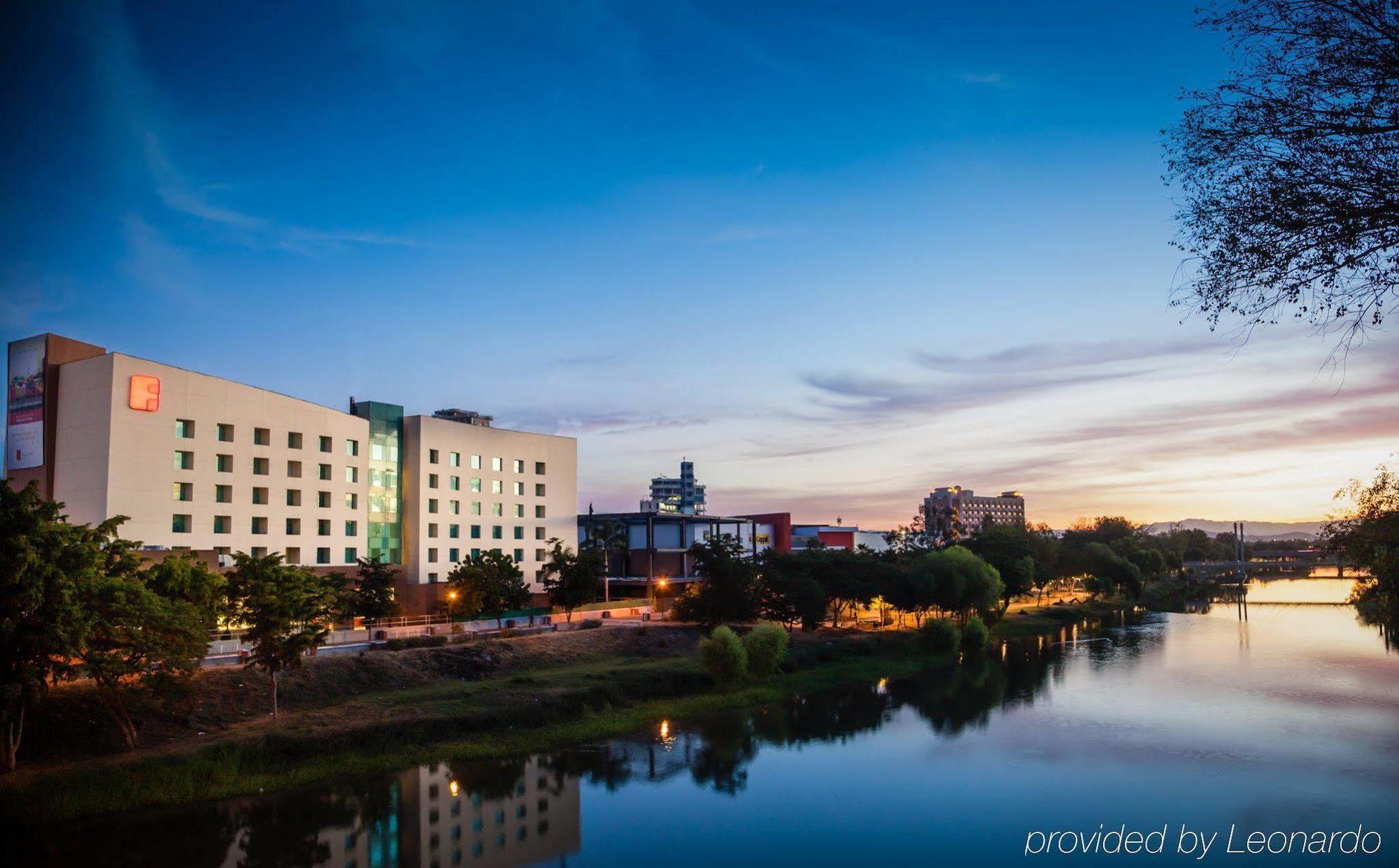 Fiesta Inn Culiacan Exterior photo